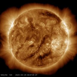 Latest image from SDO AIA 193A
